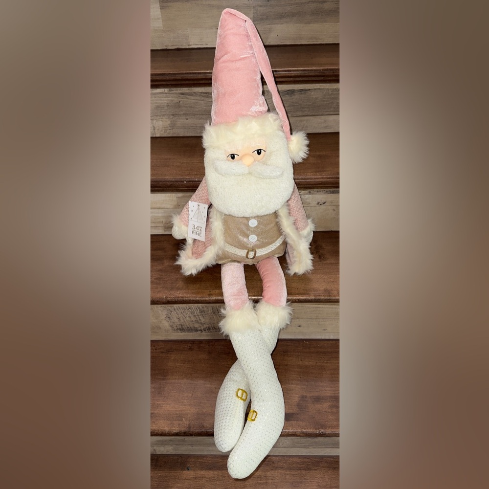 Super Cute 🥰 34th & Pine Pink Santa Shelf Sitter 3ft Long / 36” Long